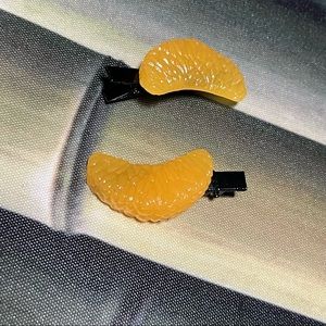 🍊Hair Clips🍊Mandarin Oranges-Super Unique NWOT!!